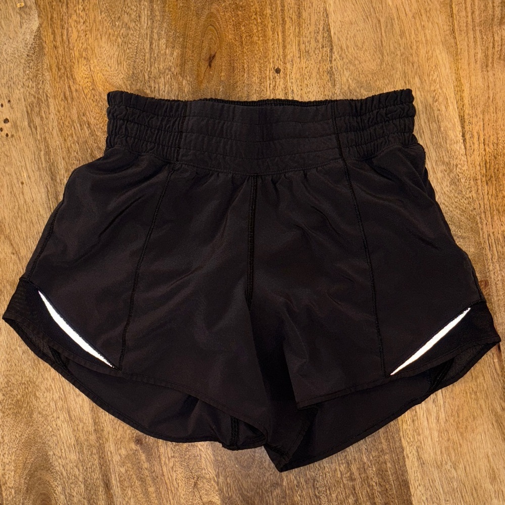 Lululemon Hotty Hot High Rise Shorts 4” Inseam
